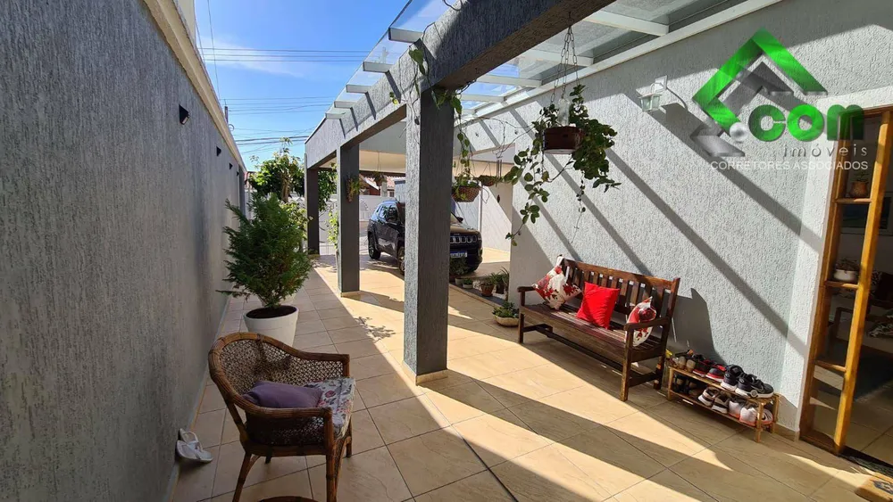 Casa, 3 quartos, 168 m² - Foto 1