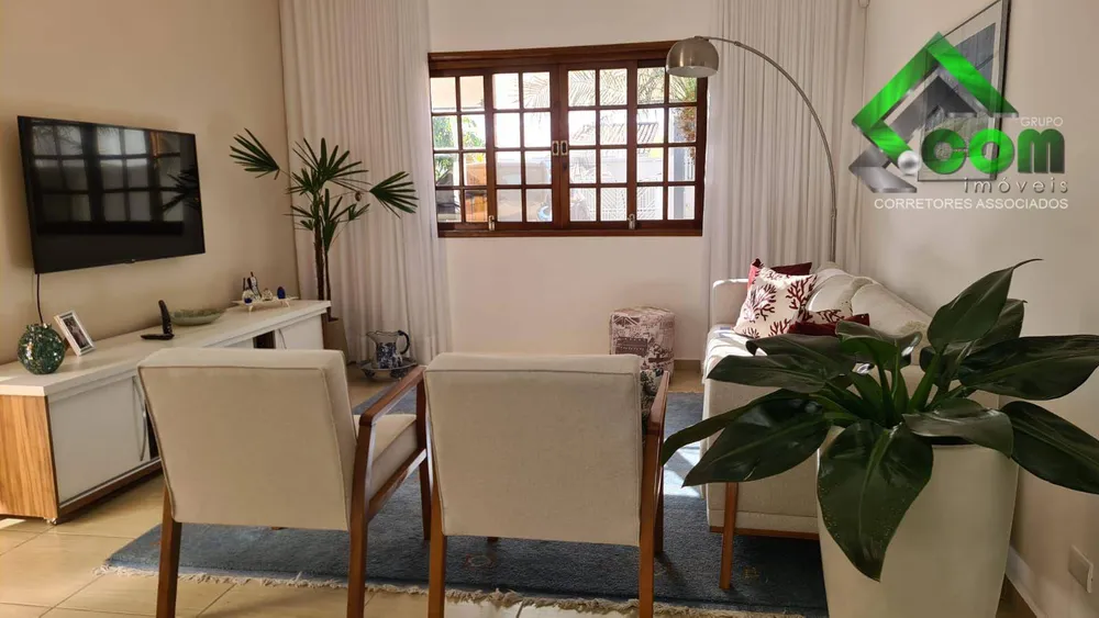 Casa, 3 quartos, 168 m² - Foto 3