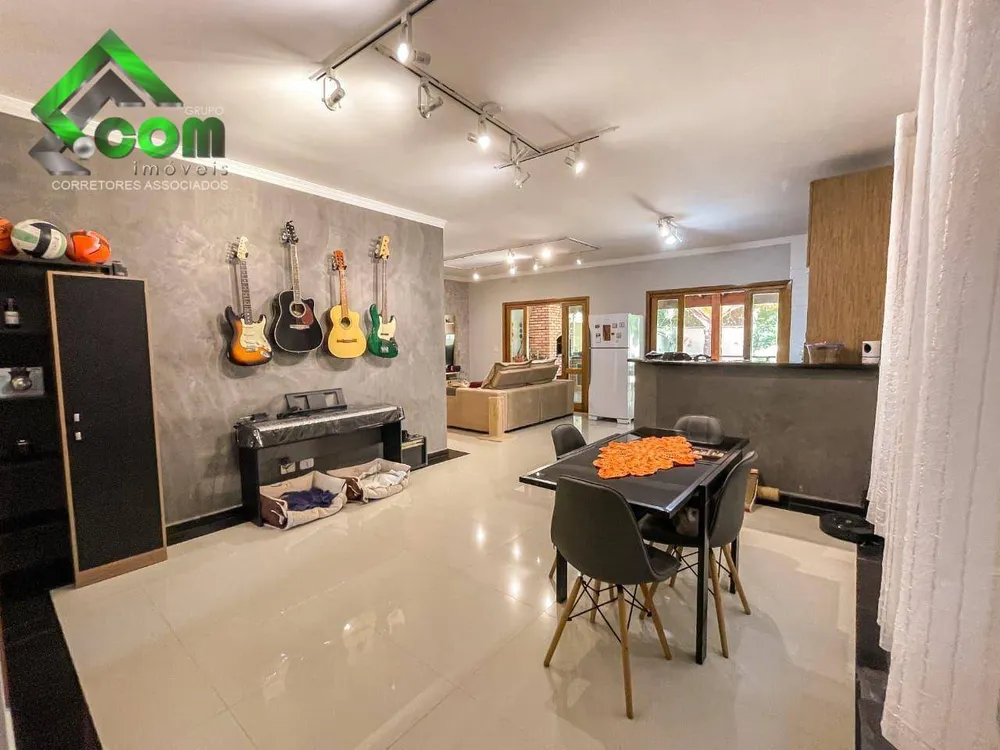Casa, 3 quartos, 153 m² - Foto 2
