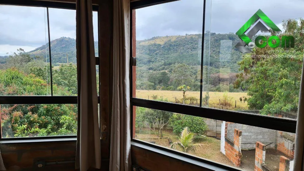 Casa, 3 quartos, 250 m² - Foto 1