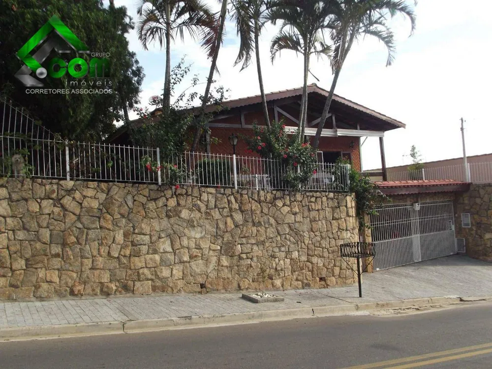 Casa, 3 quartos, 400 m² - Foto 1