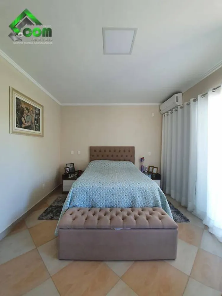 Casa, 4 quartos, 206 m² - Foto 4