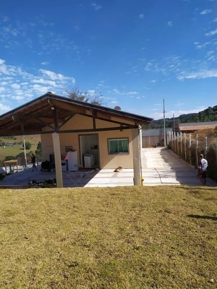 Chácara, 2 quartos, 832 m² - Foto 1
