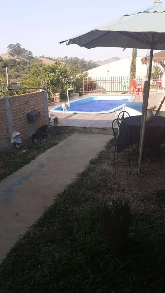 Chácara, 3 quartos, 260 m² - Foto 1