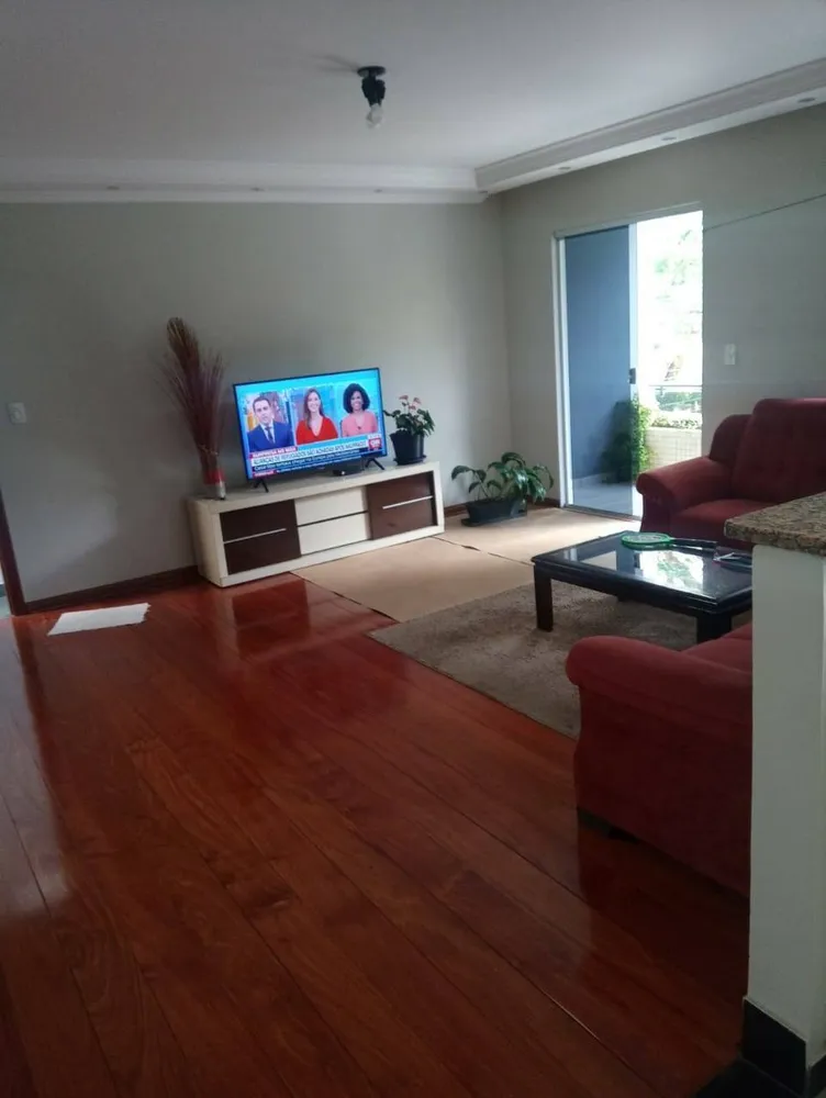 Casa, 3 quartos, 157 m² - Foto 1