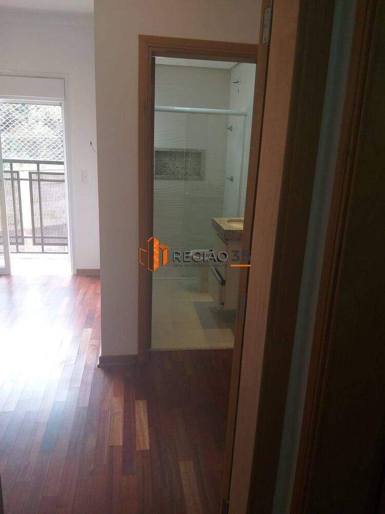 Apartamento à venda com 3 quartos, 97m² - Foto 2