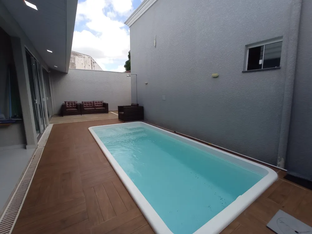 Sobrado, 4 quartos, 220 m² - Foto 1