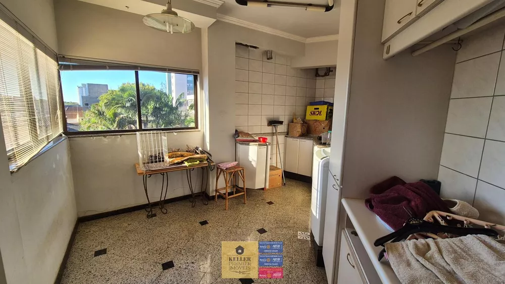 Apartamento à venda com 4 quartos, 181m² - Foto 9