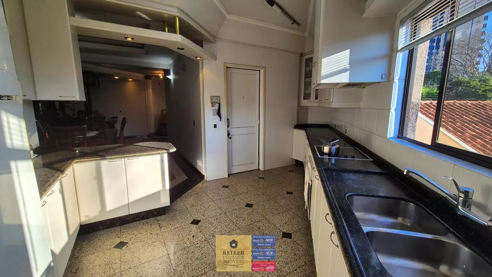 Apartamento à venda com 4 quartos, 181m² - Foto 10