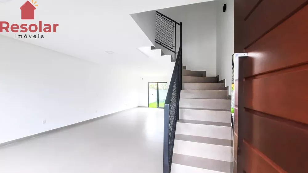 Casa à venda com 3 quartos, 96m² - Foto 4