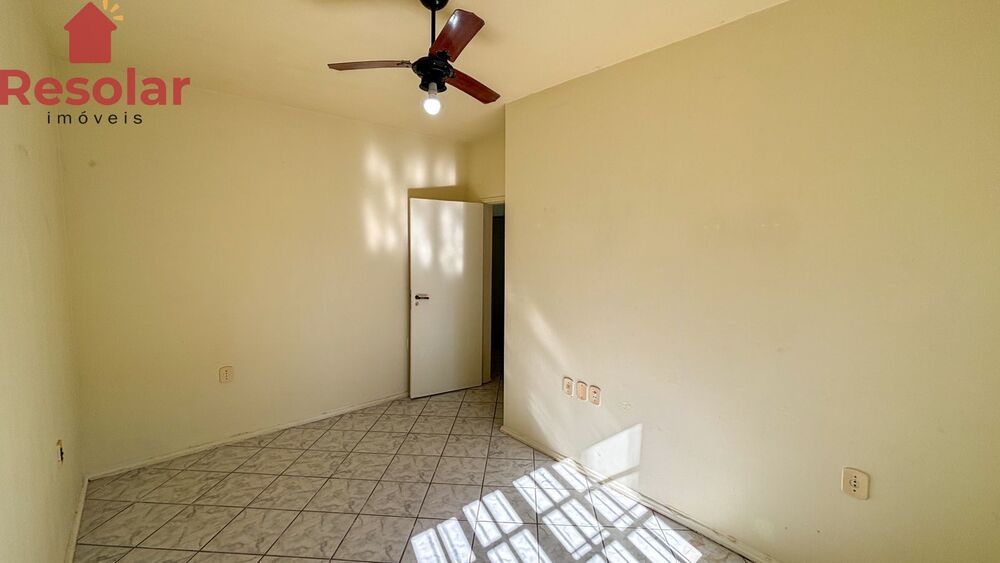 Casa à venda com 3 quartos, 120m² - Foto 3