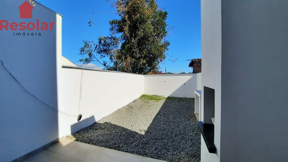 Casa à venda com 2 quartos, 67m² - Foto 9