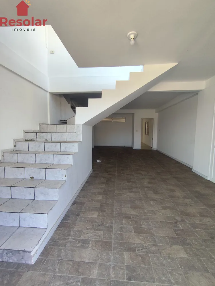 Sobrado, 3 quartos, 400 m² - Foto 1