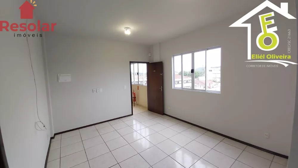 Apartamento à venda com 2 quartos, 64m² - Foto 4