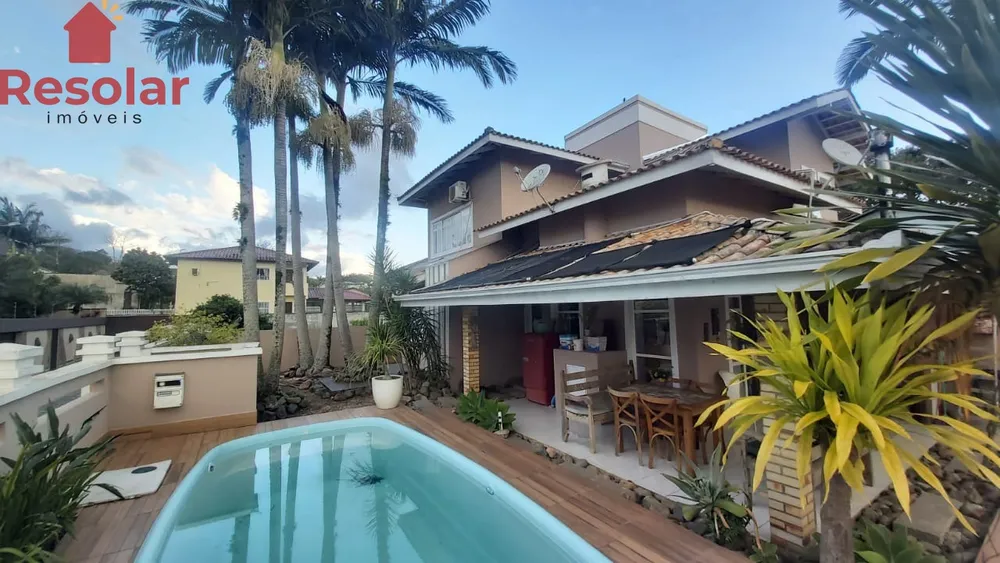 Sobrado, 3 quartos, 213 m² - Foto 1