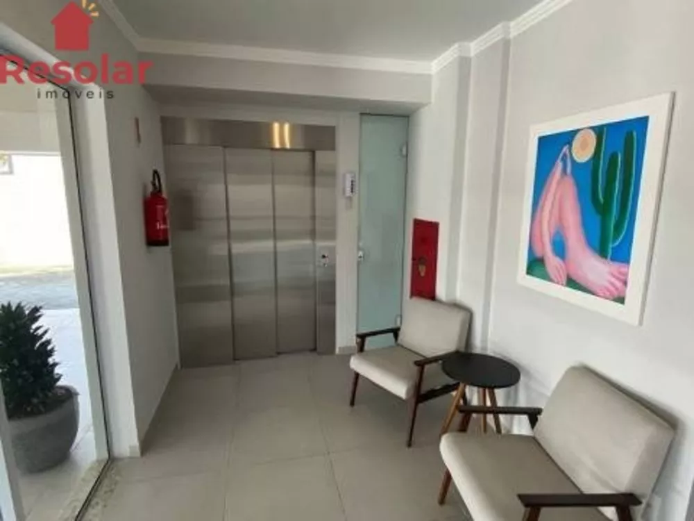 Apartamento à venda com 2 quartos, 65m² - Foto 2