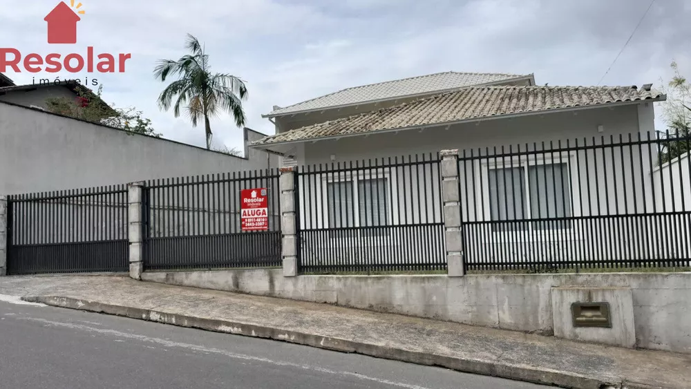 Casa para alugar com 3 quartos, 150m² - Foto 3