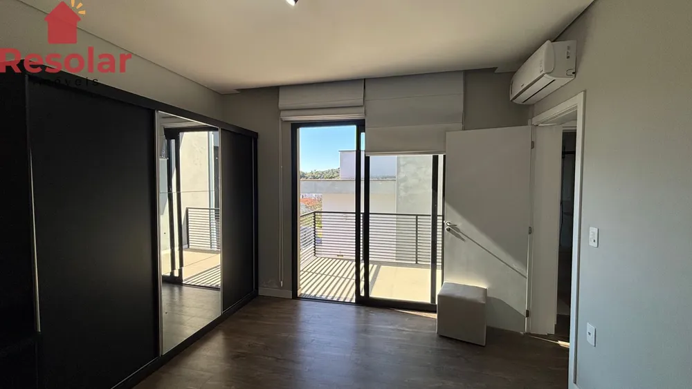Casa, 3 quartos, 216 m² - Foto 2