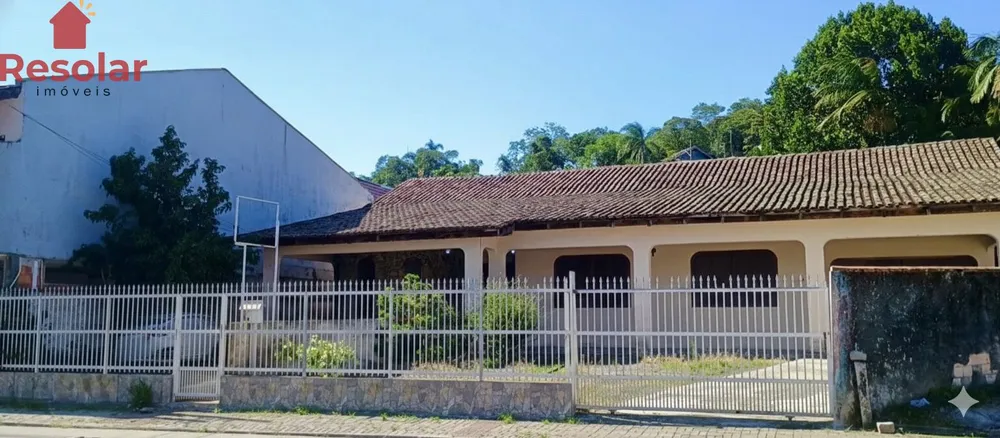 Casa, 3 quartos, 435 m² - Foto 1