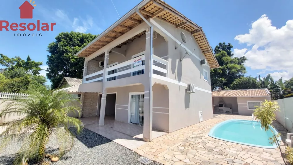 Sobrado à venda com 3 quartos, 357m² - Foto 1