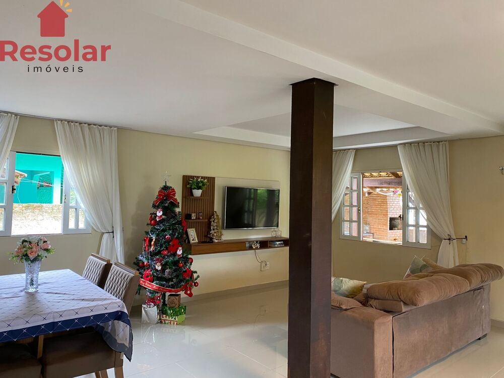 Casa à venda com 2 quartos, 156m² - Foto 3