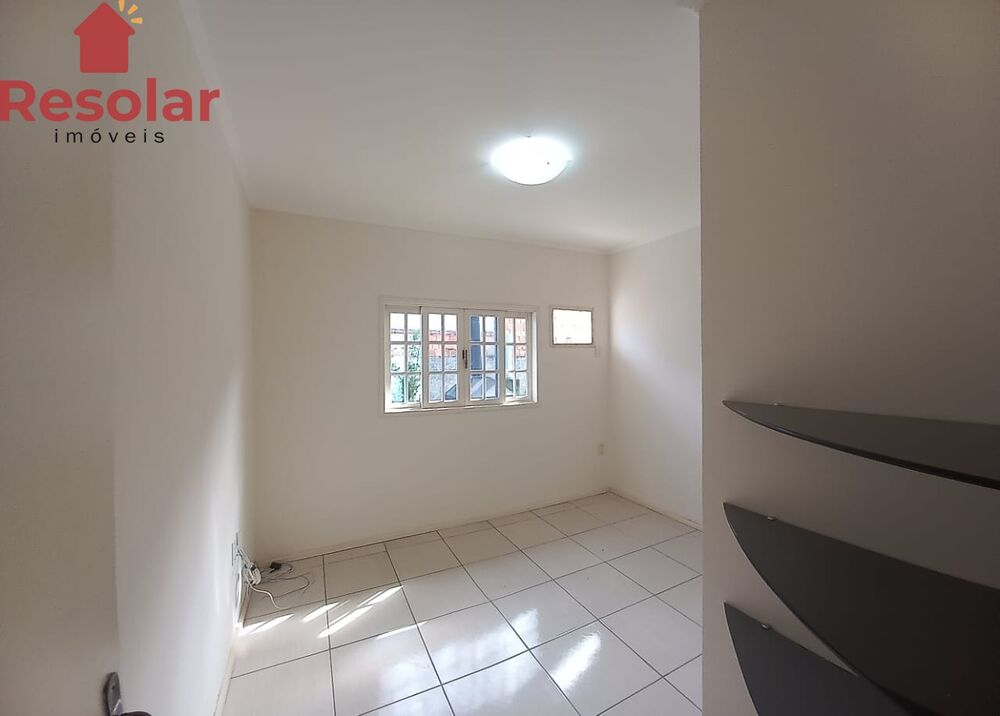 Casa à venda com 3 quartos, 139m² - Foto 4