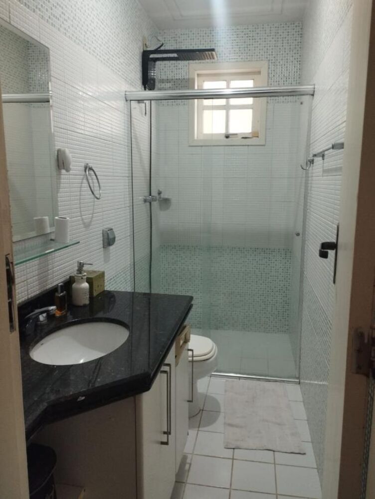 Casa à venda com 2 quartos, 308m² - Foto 1