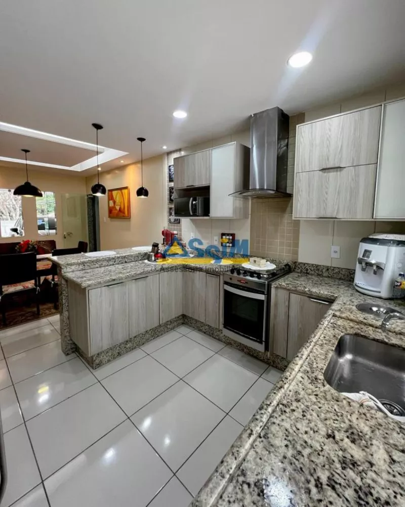 Casa, 3 quartos, 218 m² - Foto 9