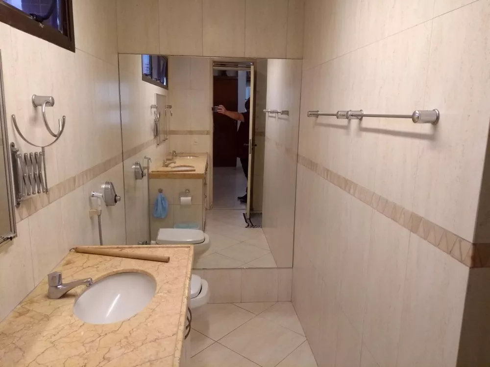 Apartamento à venda com 3 quartos, 121m² - Foto 2