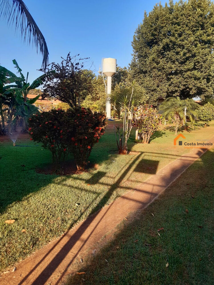 Chácara à venda com 2 quartos, 1000m² - Foto 8