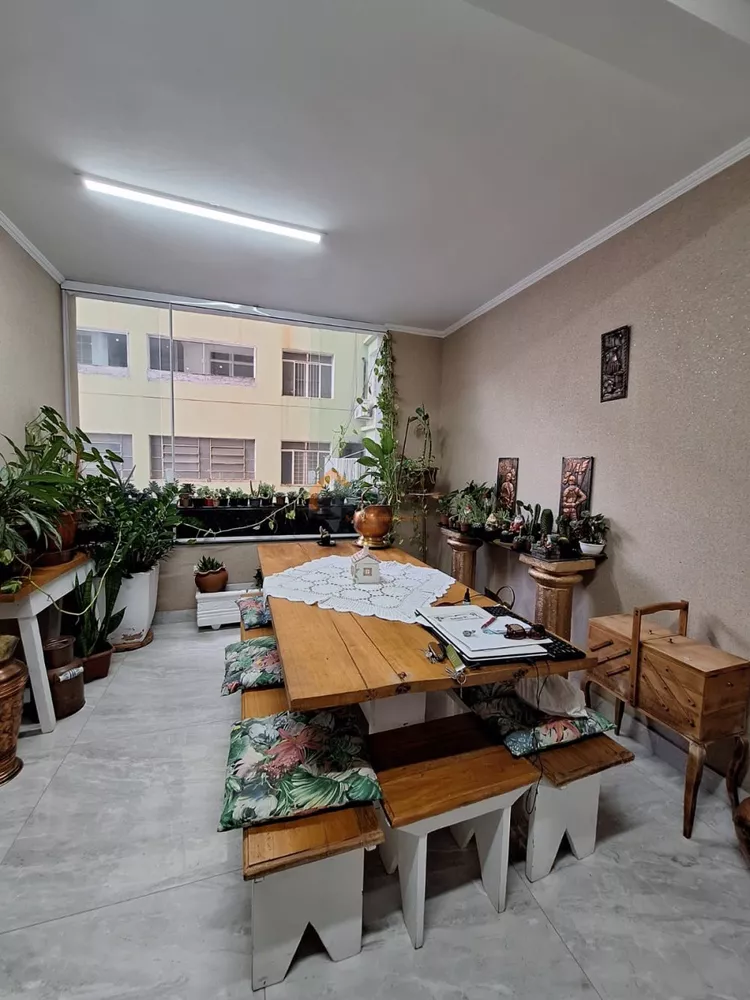 Apartamento à venda com 4 quartos, 300m² - Foto 1