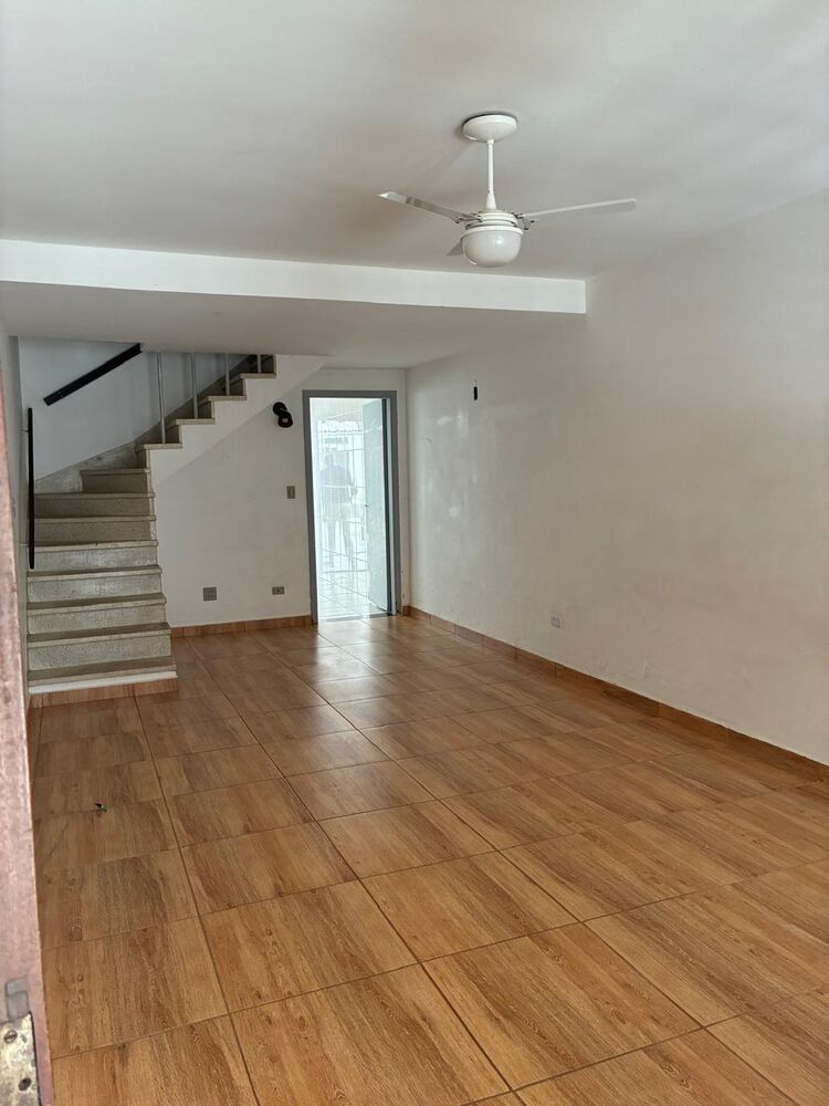 Casa, 2 quartos, 132 m² - Foto 1