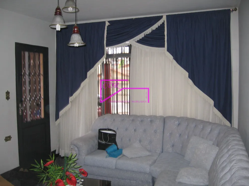 Casa, 2 quartos, 230 m² - Foto 1