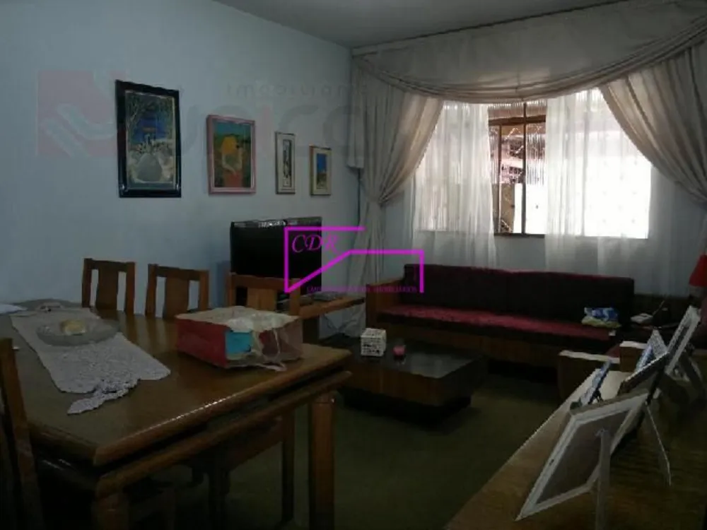 Casa, 6 quartos, 128 m² - Foto 1