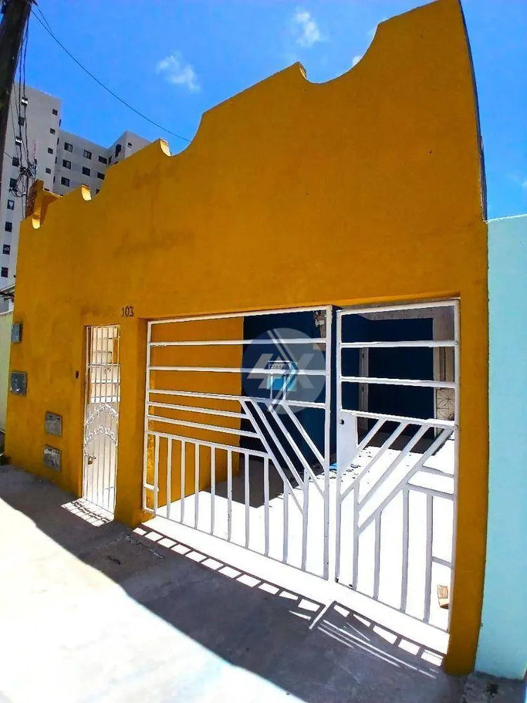 Casa, 4 quartos, 210 m² - Foto 1