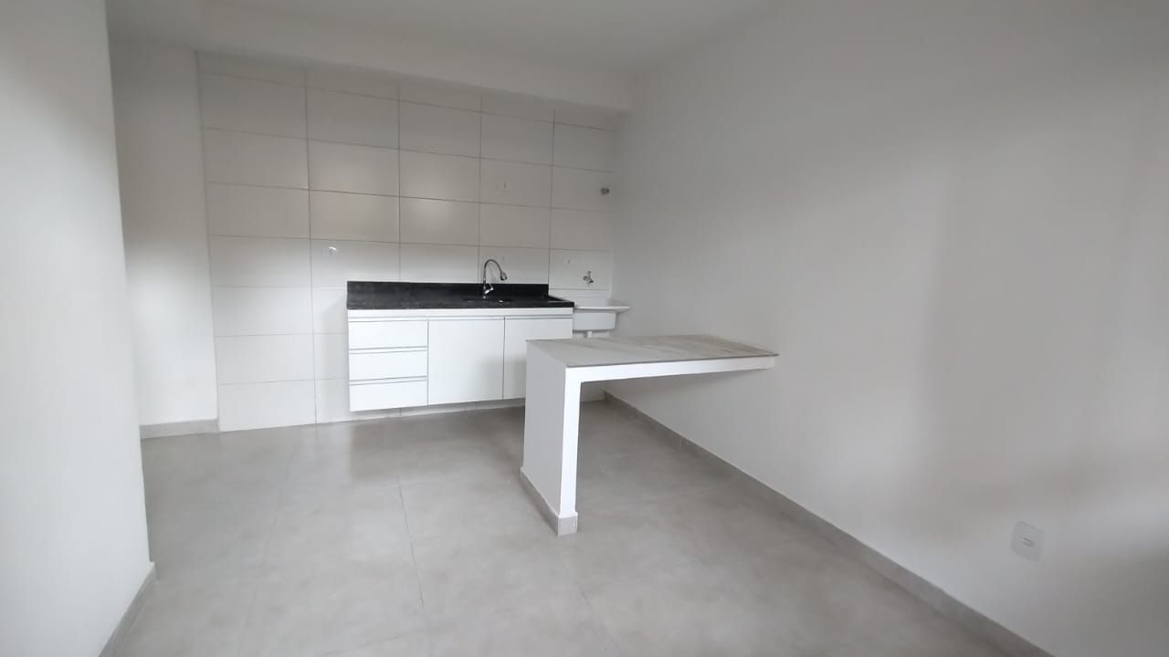 Apartamento para alugar com 2 quartos, 40m² - Foto 11