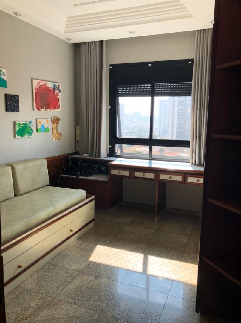 Apartamento à venda com 4 quartos, 228m² - Foto 26