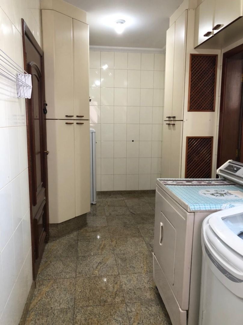 Apartamento à venda com 4 quartos, 228m² - Foto 8