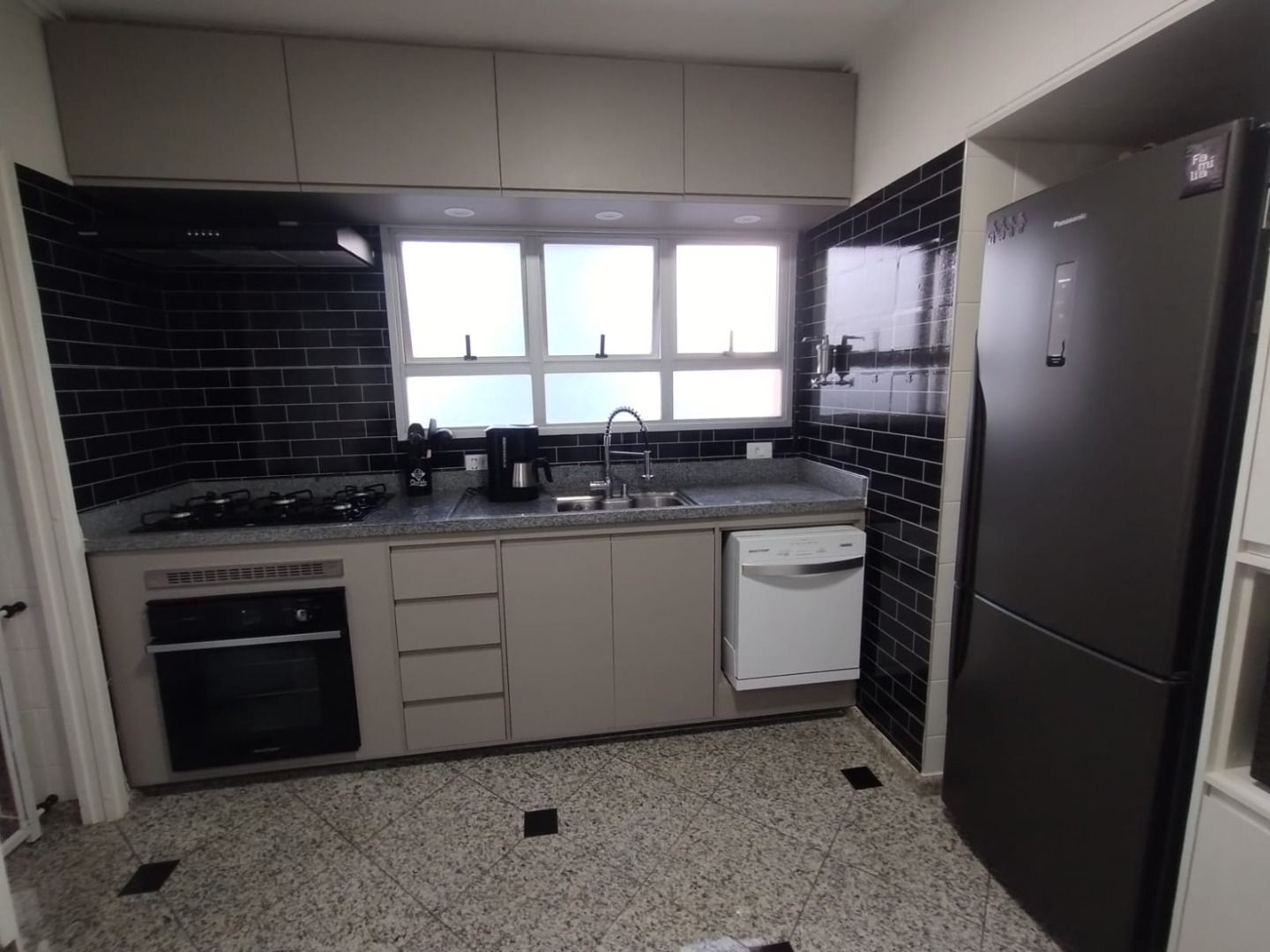 Apartamento à venda com 3 quartos, 113m² - Foto 13