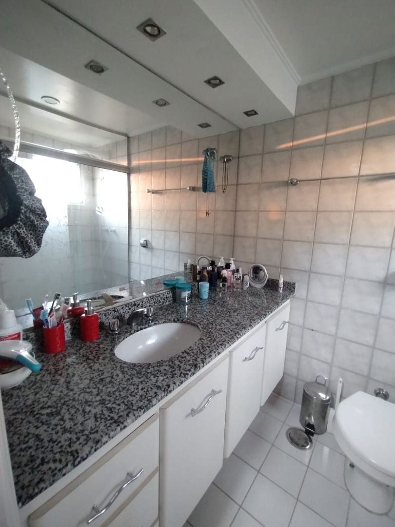 Apartamento à venda com 3 quartos, 113m² - Foto 19