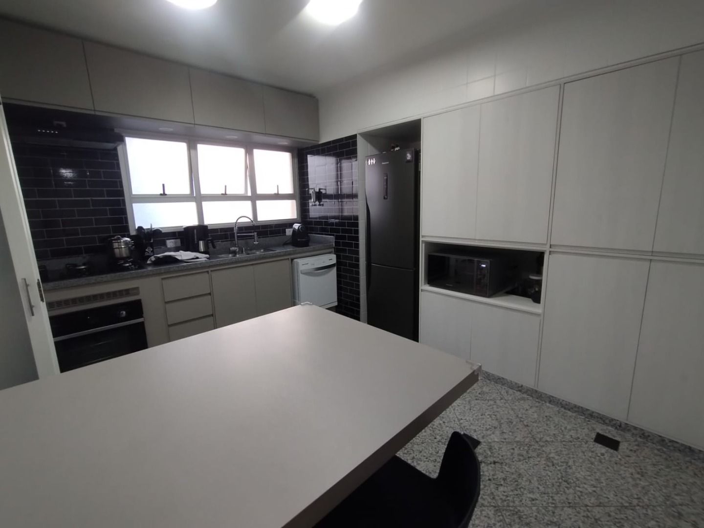 Apartamento à venda com 3 quartos, 113m² - Foto 1