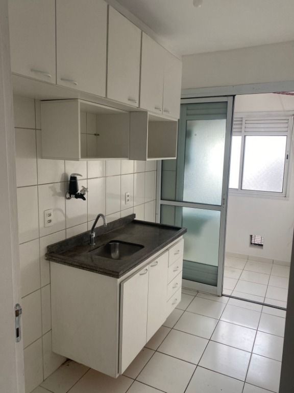 Apartamento para alugar com 2 quartos, 45m² - Foto 5