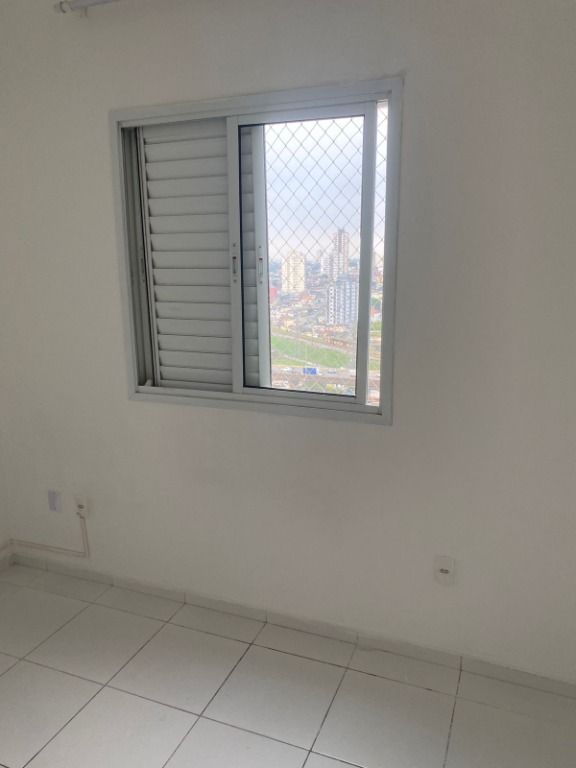 Apartamento para alugar com 2 quartos, 45m² - Foto 11