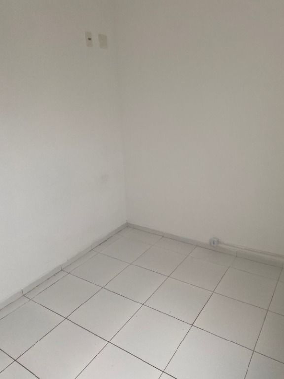 Apartamento para alugar com 2 quartos, 45m² - Foto 12