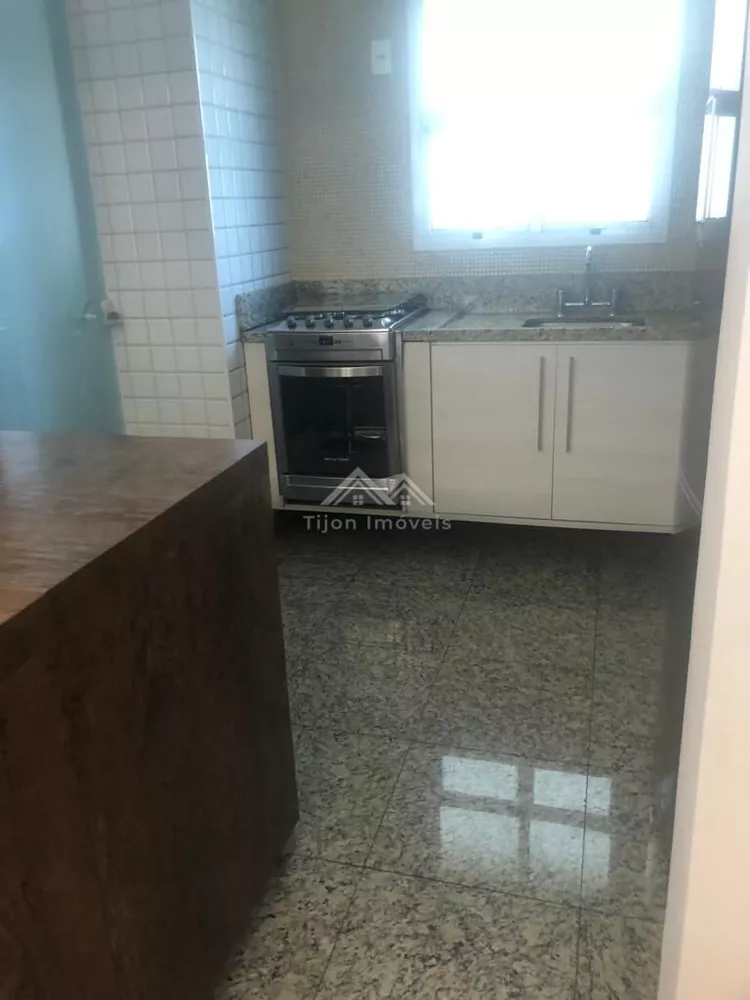 Apartamento à venda com 3 quartos, 97m² - Foto 9