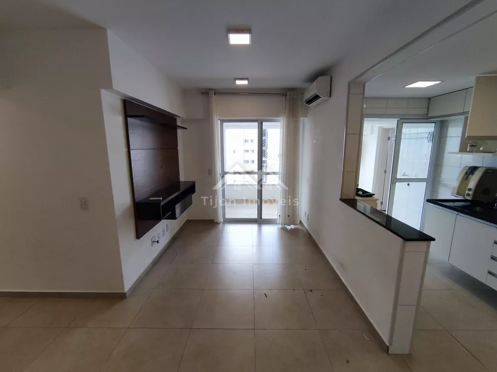 Apartamento à venda com 3 quartos, 80m² - Foto 2