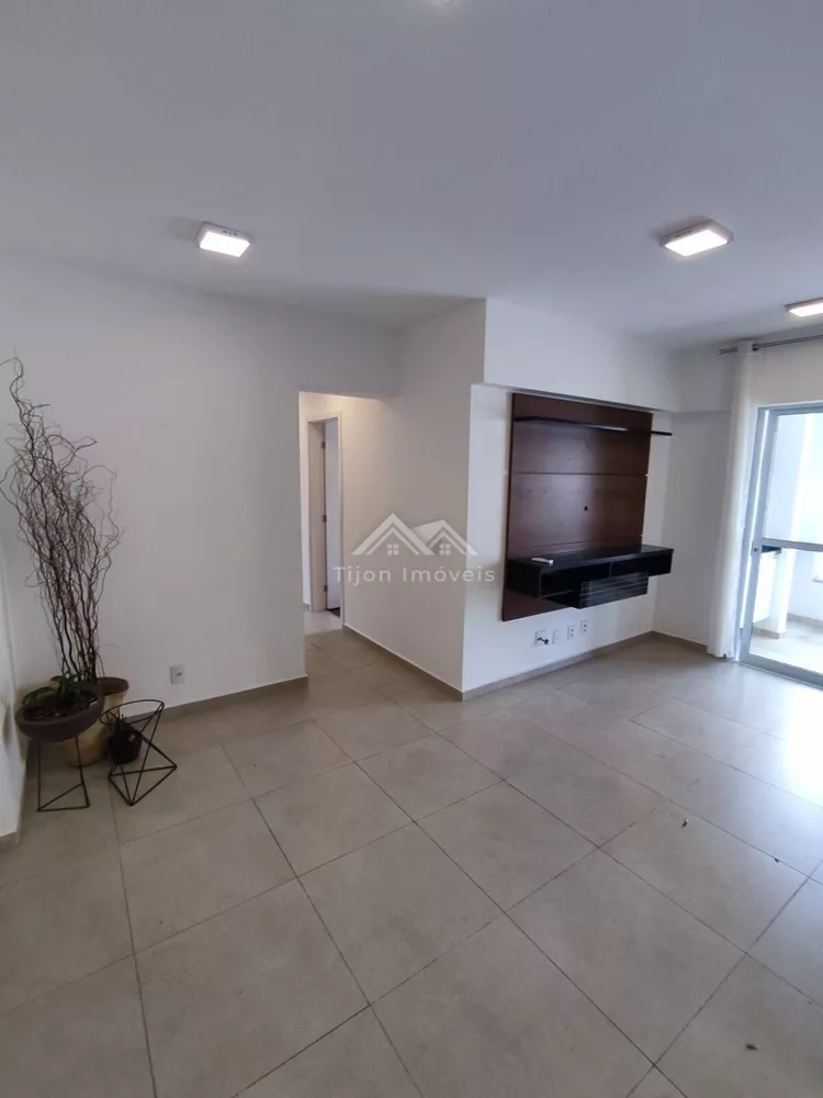 Apartamento à venda com 3 quartos, 80m² - Foto 4