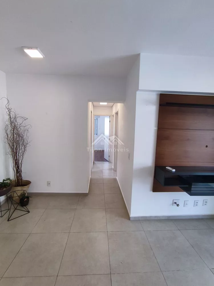 Apartamento à venda com 3 quartos, 80m² - Foto 3