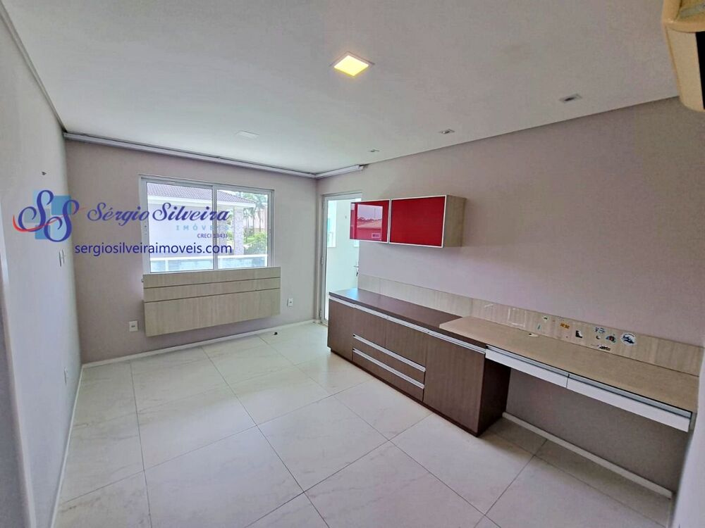 Casa de Condomínio à venda com 4 quartos, 350m² - Foto 3