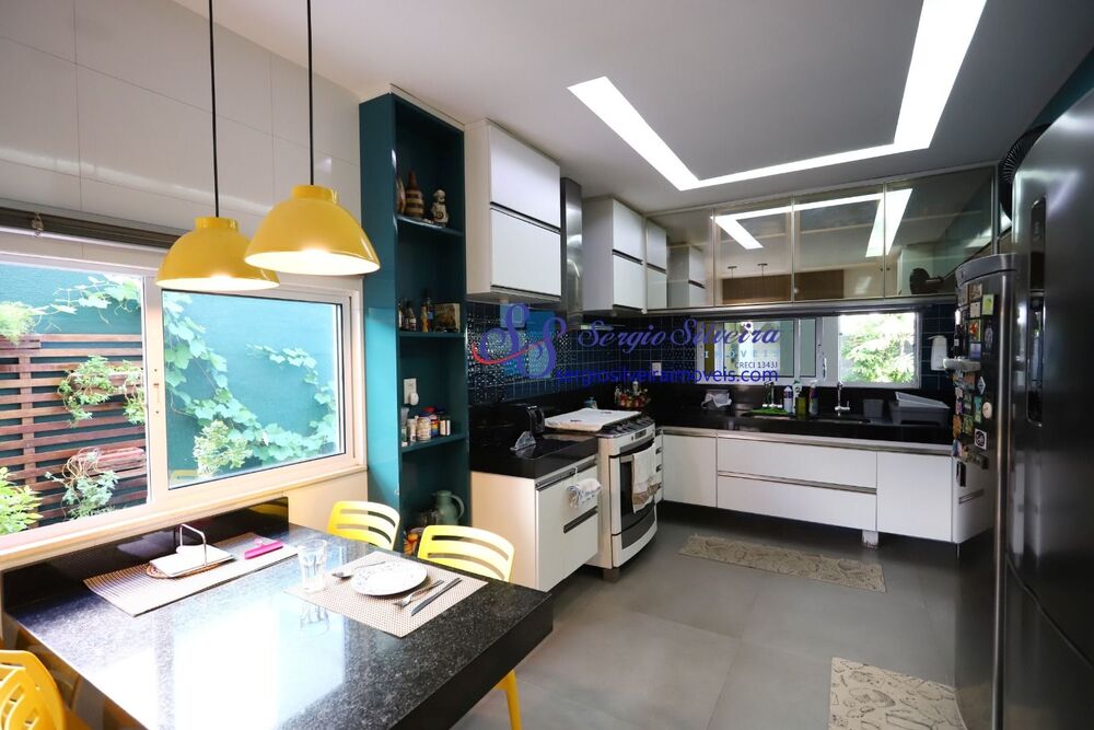 Casa de Condomínio à venda com 4 quartos, 302m² - Foto 5